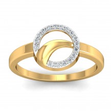 Diamond Ring In Yellow Gold